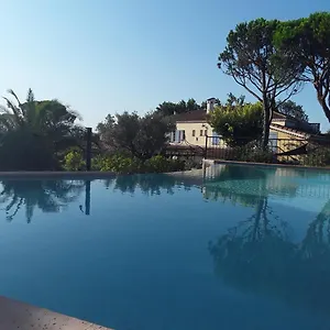 https://mas-aurelia.fr-provencehotel.com